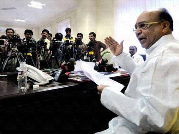 Jagan's Tormentor P Shankar Rao Bids Goodbye to Congress Party