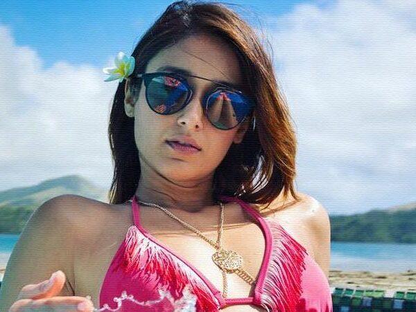 Ileana D Cruz Item song in Ram charan Vianaya Vidheya Rama