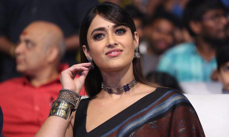 Ileana-D'Cruz-at-Amar-Akbar-Anthony-Pre-Release-Event-Stills-Photos