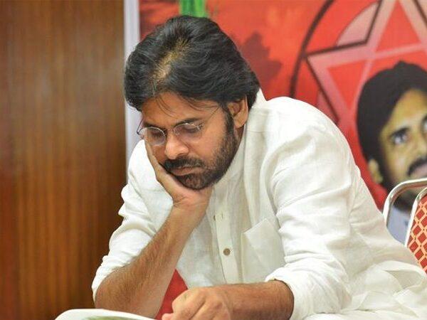 Pawan Kalyan says YS Jagan - Chandrababu Naidu  secrete friends