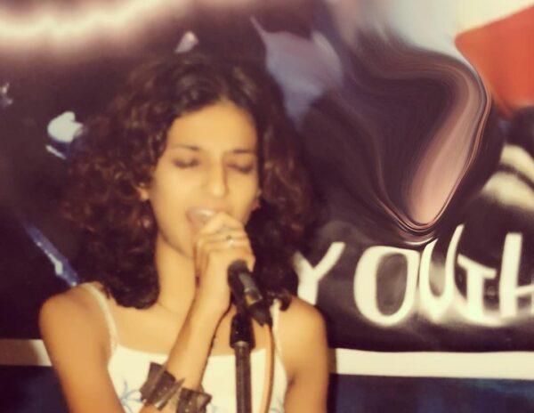 Shruti Haasan -old pic