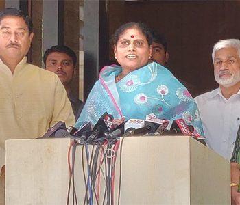 Vijayamma Urges People To Protect Jagan
