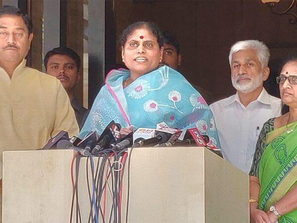 Vijayamma Urges People To Protect Jagan