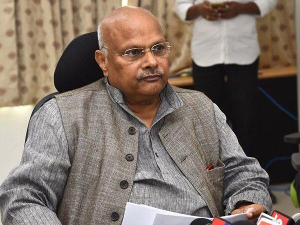 yanamala-bytes-on-ys-jagan-raises-political-heatyanamala-bytes-on-ys-jagan-raises-political-heat