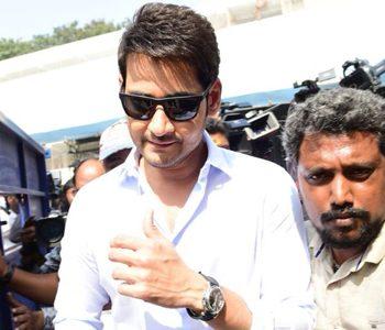 Mahesh Tossing Between the Two