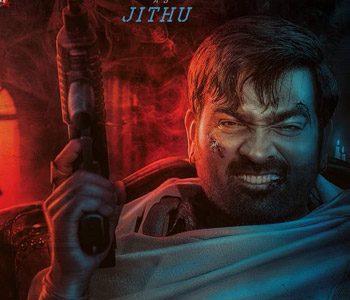 Vijay-Sethupathy-Raising-The-Heat-In-Gangster-Style-Petta