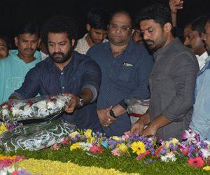 Jr NTR Kalyan Ram at NTR Ghat - NTR 23rd Vardhanthi