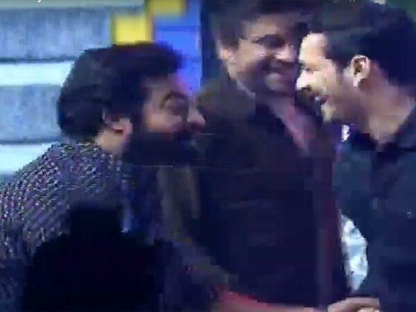 Jr-NTR-Surprised-by-Akhil-Touching-His-Feet