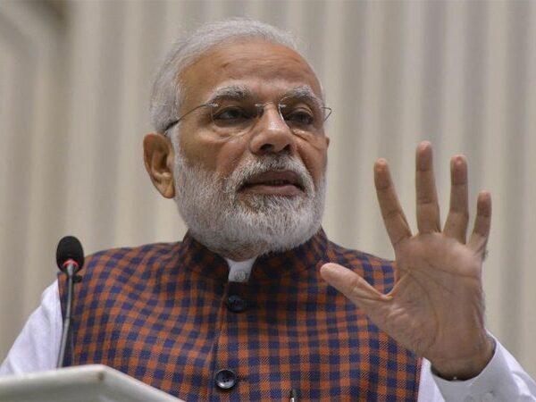 Narendra Modi Fires on Chandrababu Naidu. Political Stunt?