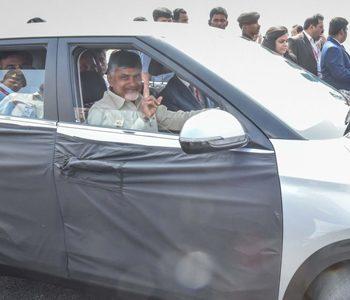 On-AP's-Big-Day,-Sakshi-Continues-to--Foul-cry