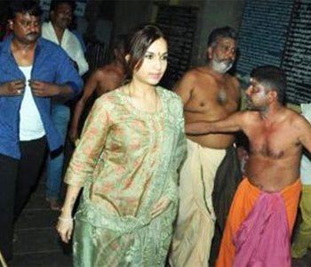 Rajinikanth's Daughter Pleasing Gods for Marriage?