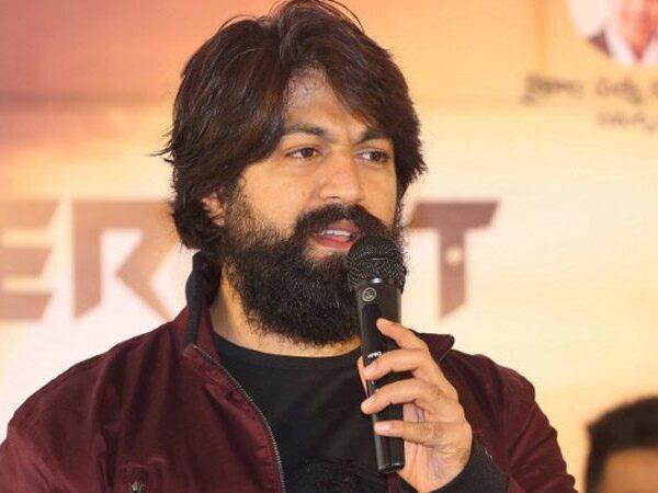 Upset-Fan-Burns-Himself-Alive-for-Yash-Not-Seeing-Him