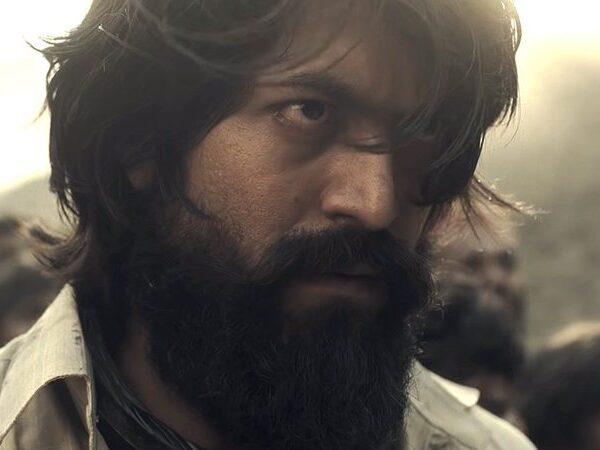 KGF-2-Taking-a-Leaf-from-Rajamouli!
