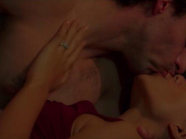 Tenali Girl Sobhita Dhulipala's Catchy Bold Scene 