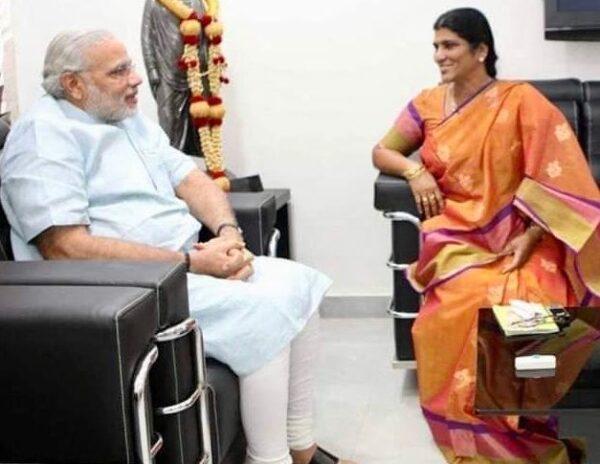 Narendra-Modi---Lakshmi's-NTR