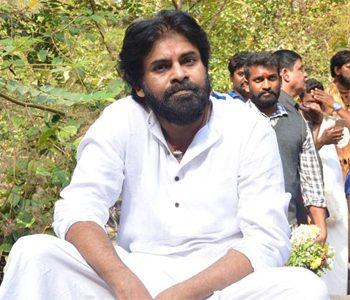 Pawan Kalyan travelling to Eluru from Hyderabad via Vijayawada