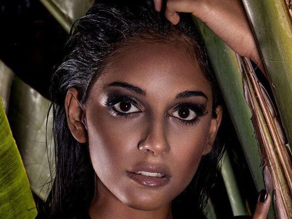 banita-sandhu---Arjun-Reddy-Remake---Aditya-Varma