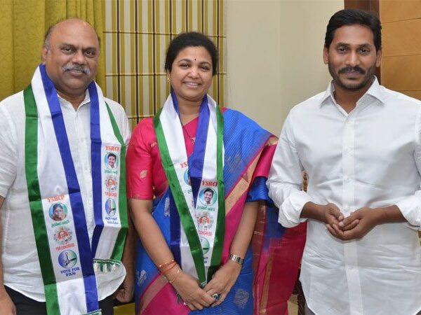 Jagan Dumps New Joinees, Many Stranded Without Seats