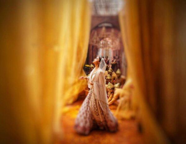 Kalank: Alia Bhatt's Sleepless Nights Hiding Under Bed