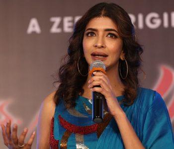 Manchu-Lakshmi-Direct-Punch-on-Them