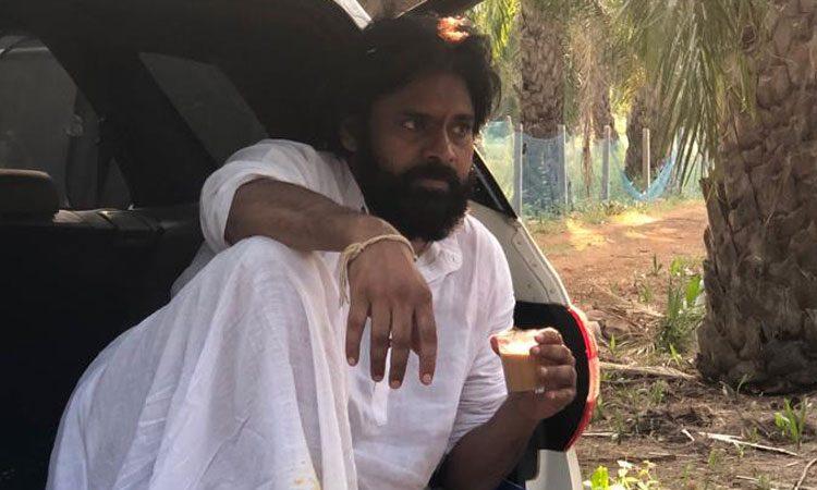 Pawan-Kalyan-'Chai'-Break--Photos