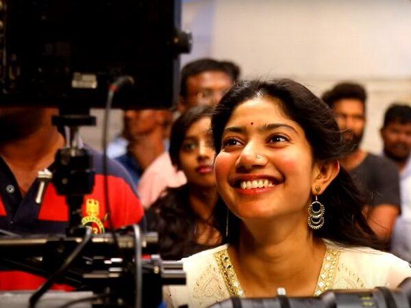 Sai-Pallavi's-Acing-Dance-Moves-on-Sets