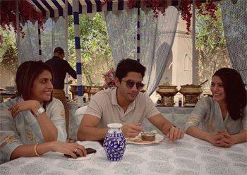 Samantha-Akkineni-Twinning-with-Mother-In-Law