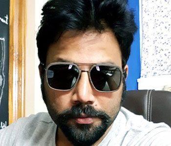 Sandeep-Reddy-Breaking-Coconut-to--Arjun-Reddy