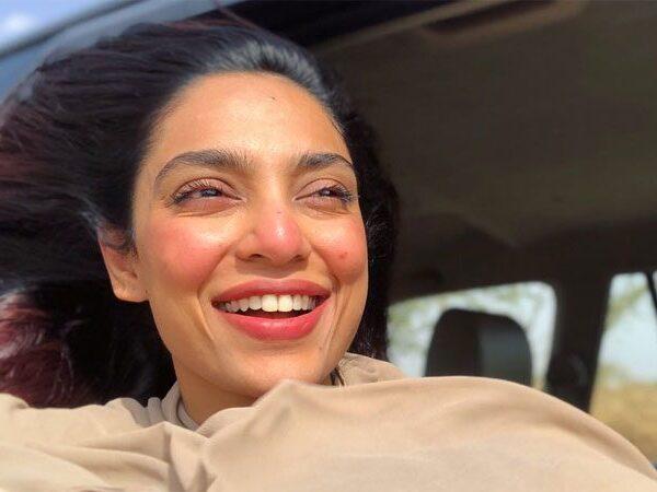 Telugu Girl Sobhita Dhulipala Alongside Bollywood Star Akshay Kumar