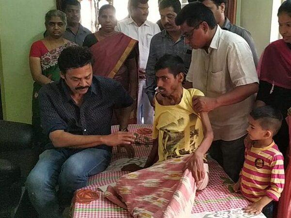 Venkatesh-Meets-Cancer-Laid-Fan