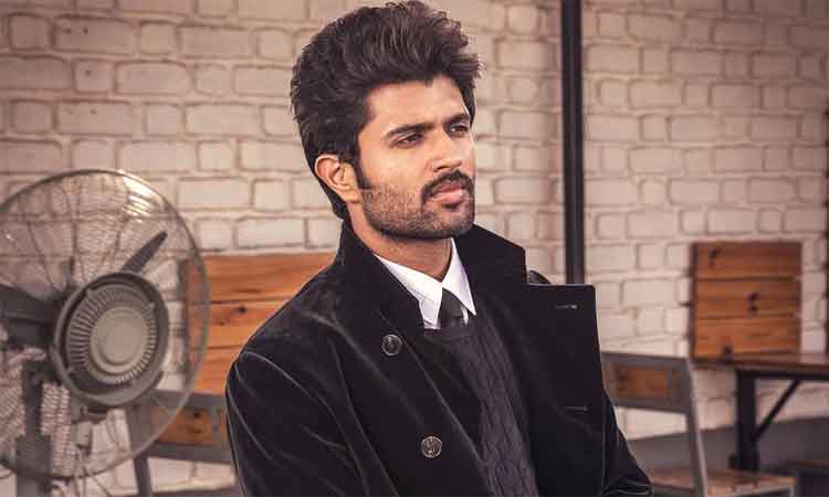 Vijay Deverakonda's Holi in Hospital!