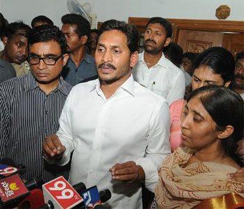 YS Jagan using YS Vivekananda Reddy daughter for politics