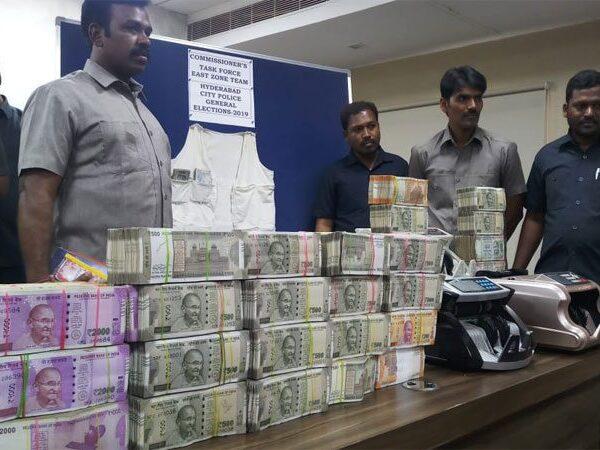 hyderabad-police-seized-the-cash