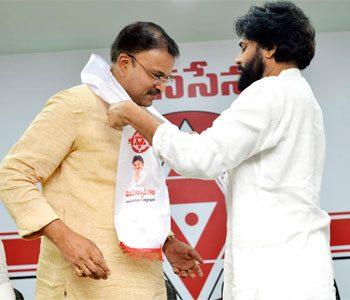 jd-lakshminarayana joins janasena party