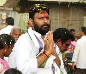 ysrcp-gudivada--nani-vs-avinash-devineni