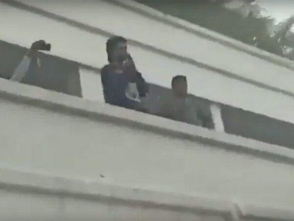 Allu-Arjun's-Hulchul-in-Rain