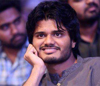 Vijay Deverakonda Brother Anand's First Material Targeting Social Miedia
