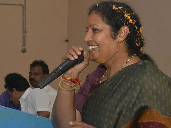 Daggubati Purandeswari comments on Chandrababu naidu evms controversy
