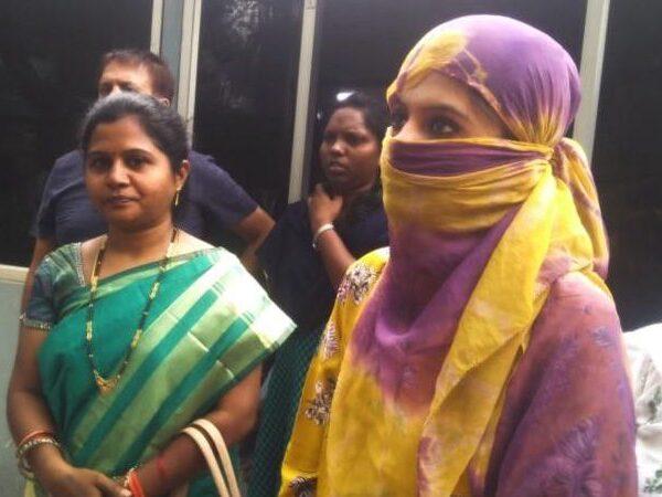 Girl-Asked-to-Remove-Clothes-to-Learn-Acting