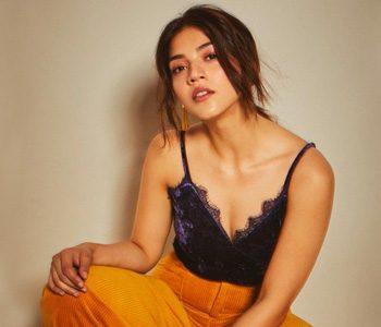 Blockbuster Heroine's Strange Situation