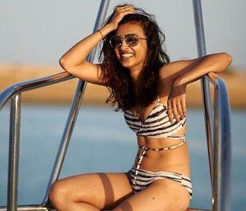 Radhika Apte, Sitting in Bikini on the Yacht, Luring
