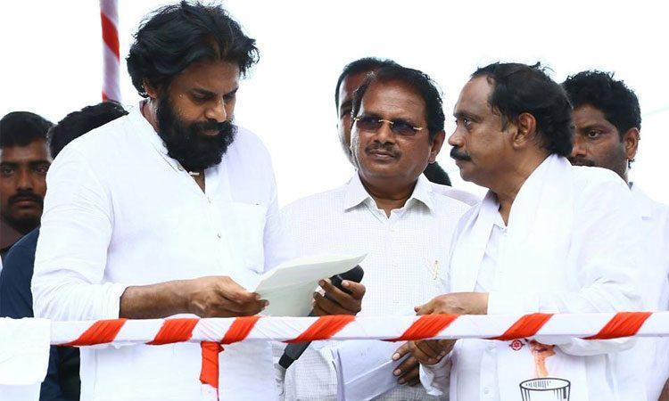 Very less winning chances for Pawan Kalyan in Gajuwaka 