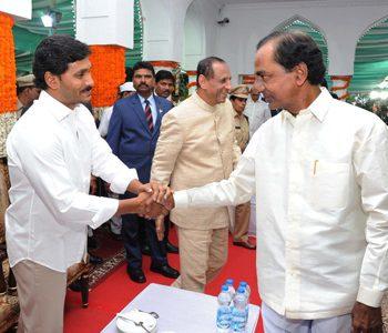 Jagan To Invite KCR for Swearing Ceremony?