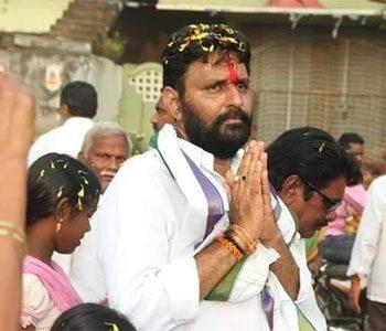 bettings on kodali nani and devineni avinash