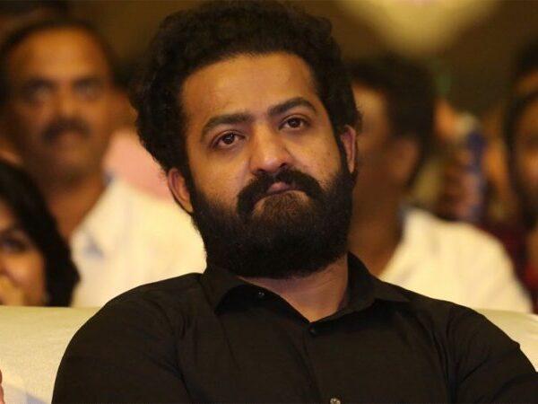 After Some Bad Press, Nandamuri Fans - Heroes Bonhomie on Display