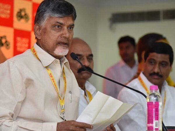 Chandrababu-Naidu-Coming-in-the-Path-of-KCR's-Federal--Front