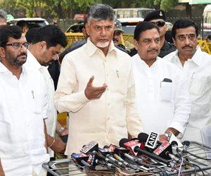 Chandrababu Naidu Once Again Desperate to Have His Foothold in Telangana