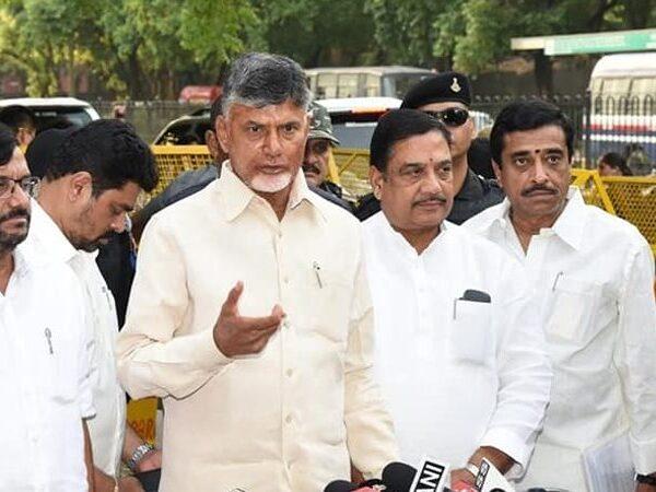 Chandrababu Naidu Once Again Desperate to Have His Foothold in Telangana