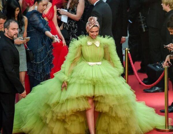 Deepika Padukone Looked Like a Bath Sponge