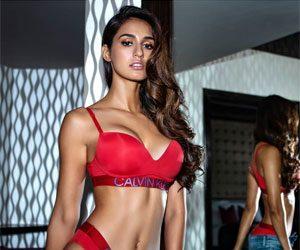 Disha-Patani-Hot-Photos-on-Instagram-Latest!